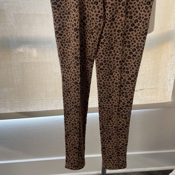Bundle VS Pink and Forever 21 Sweat Pants and Forever 21 Legging XS - Picture 8 of 16